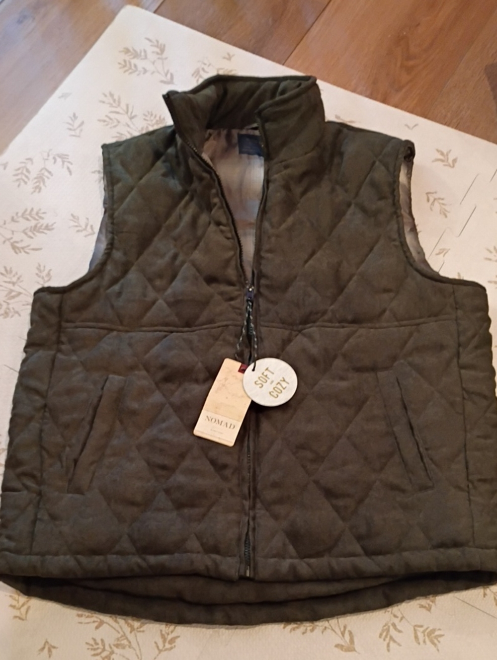 Nomad By Craft And Flow M  Olive Quilted Men's Vest Yellowson Duton Ranch